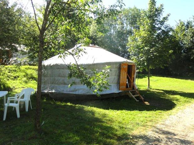 Camping Domaine De Mepillat Saint-Nizier-le-Bouchoux Buitenkant foto